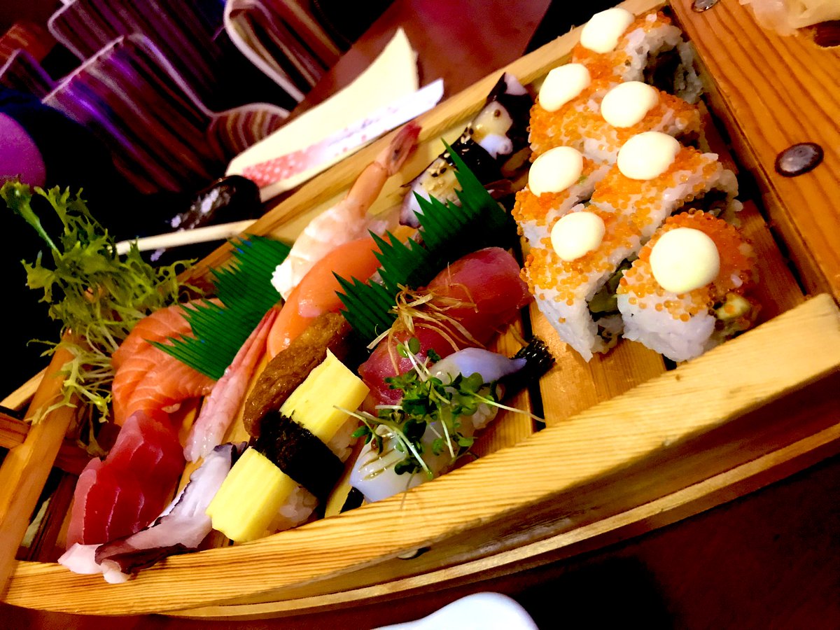 SapreenaKumari's tweet photo. The sushi boat of dreams at Ten Ichi in The Arcadian 😍 #supportindependents #supportBrum https://t.co/FFE6IZau8T