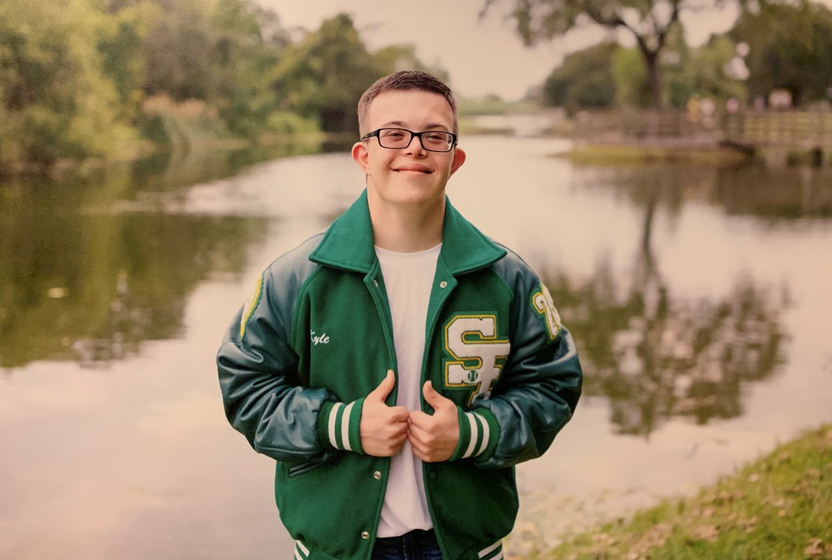 During the October 30, 2020 football game, Kyle Grassmuck scored his first touchdown of the year! Prior to Kyle’s debut as a running back for the Santa Fe Indians, he was Mr. September in this year’s Downs Syndrome Calendar. We are so proud of Kyle and the entire football program