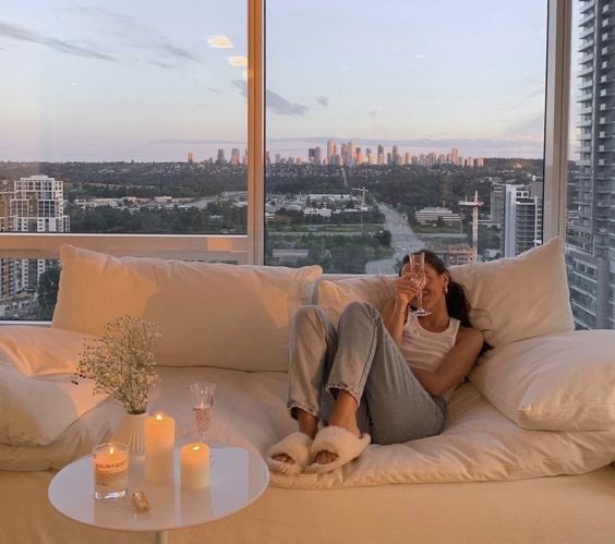 heyashleytea's tweet photo. things you can do to feel calm:

✨ engage your senses. touch something soft, light scented candles, sip coffee or tea, look out your window, listen to calm music 
✨ take a few minutes to breathe deeply 
✨ take a shower or bath
✨ enjoy some fresh air 
✨ turn off your phone https://t.co/fy8ljiLGzV