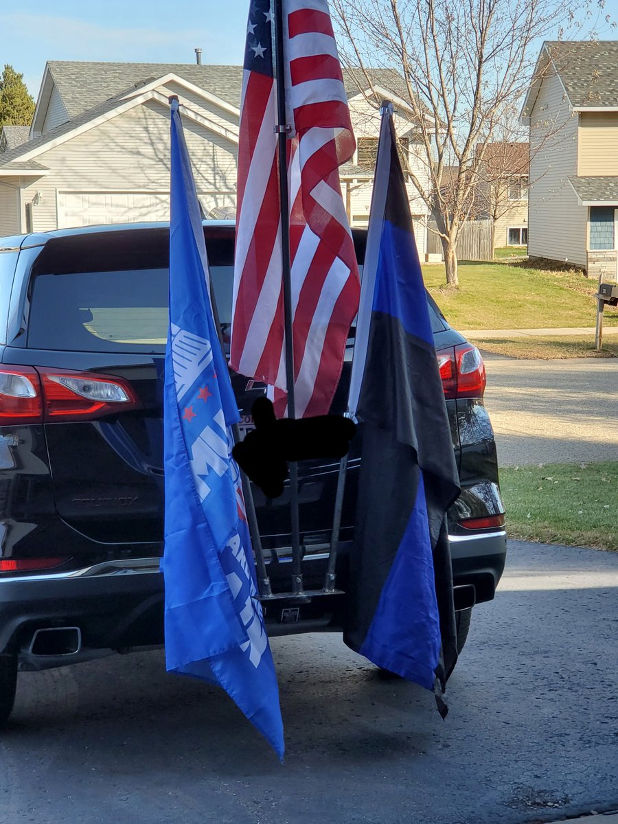 RedWaveConvoy's tweet photo. @realDonaldTrump Thank you! Now maybe I can stop driving by the schools as a reminder! #Trump2020 #BackTheBlue #USA https://t.co/VsOc2sGm8e