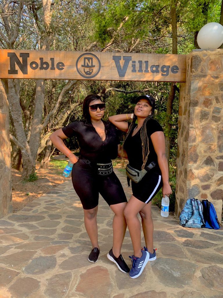 TheWolvesAdven1's tweet photo. Sable Ranch was load of fun #thewolvesadventurecrew #hiking @NobleVillage https://t.co/UVrwMTHWnQ