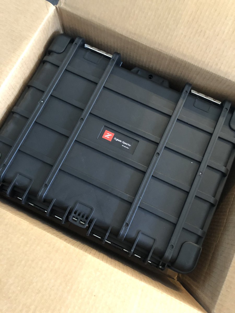 Velocity_FB's tweet photo. New toys showing up for our #Velocityathletedevelopment sports performance training and for our #VPro combine training.  Excited to start using @ZybekSports product!  @Velocity_LS @Velocity_XP #forty #tenyardsplit #twentyyardsplit #topendspeed #fivetenfive #Ldrill https://t.co/SZzm4nM9cw