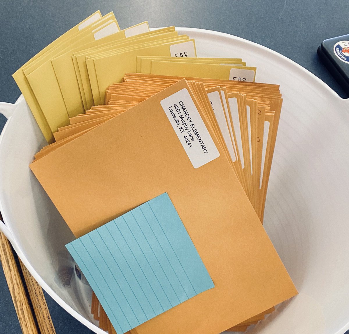 ChanceyChat's tweet photo. Another round of happy mail going out to our amazing Cardinals! We couldnβt be more proud of how hard our students are working. β€οΈπ#WhateverItTakes #WeAreCES #ChanceyPride https://t.co/BYnljcoUCz
