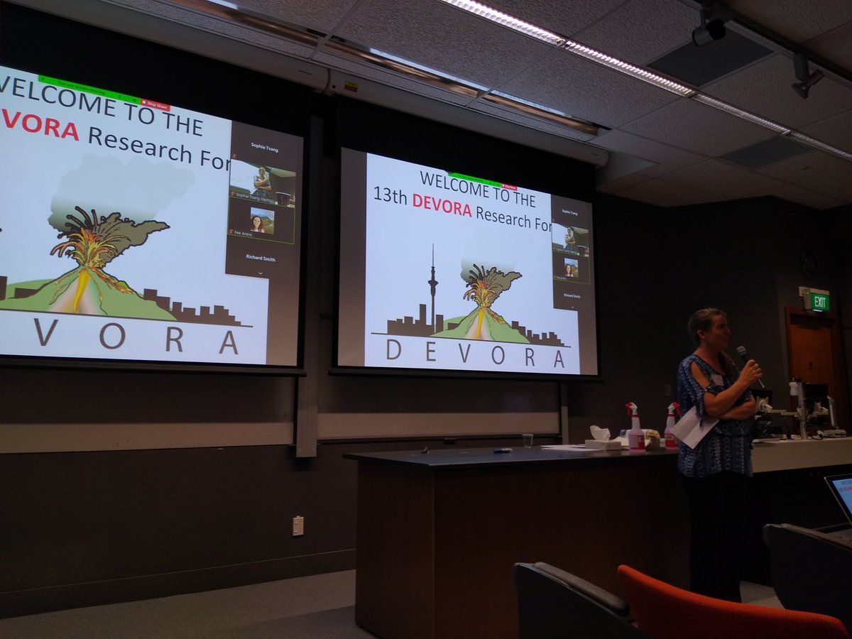 JenniLHopkins's tweet image. Project co-leader @GeoJanUoA opens and welcomes us to the 13th Annual #DEVORA forum. #devorum13 #volcanoscience #aucklandvolcanicfield