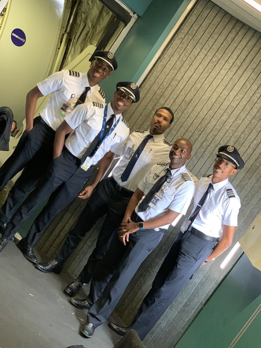 JeremyNJames's tweet photo. Met this guy 6 years ago at college orientation when we had nothing but dreams &amp; ambitions about making to the airlines &amp; we been rocking with each other ever since. We Finally got the opportunity to fly with each other at the airlines. we also had 5 black pilots on 1 flight 😱 https://t.co/XiBUnkFrsj