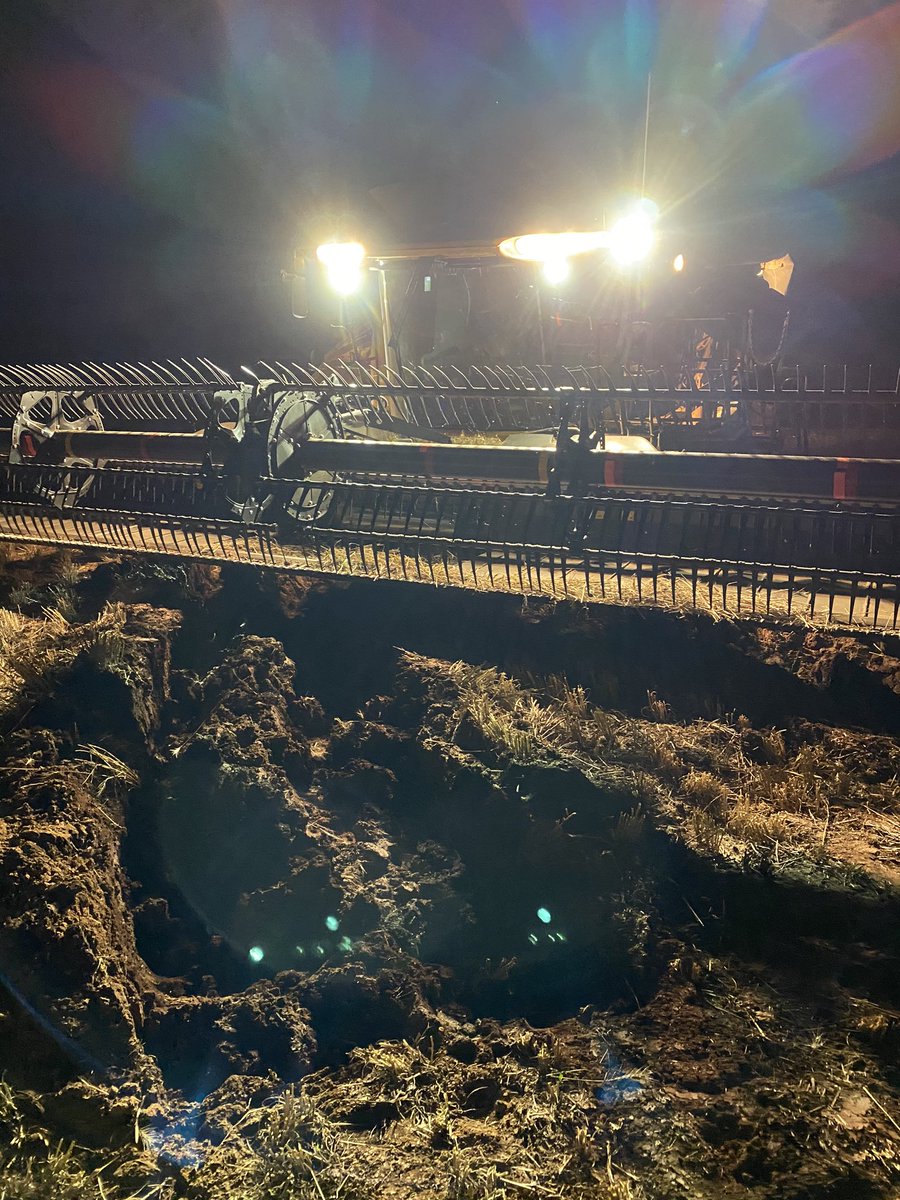 JonnoMudge's tweet photo. Bit of an eventful day yesterday. And we thought the chaser bin was bad #bogged #harvest20 https://t.co/P0kDp2Wnb3