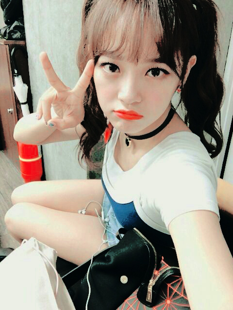 DITTOXOFF_'s tweet photo. ㅤ· ❀ ₊ ( 𝐌𝐔𝐒𝐈𝐂 𝐓𝐈𝐌𝐄 ) **_🎧 › song of the ﹟ day. . . ❜ [ % ]◞ #pinksdatestream + #killthisstream

   Me he tomado un día para renovar energías y aquí estoy con mucho entusiasmo y música nueva, ¿han escuchado ya esta canción? ¡No dejará su mente un segundo! https://t.co/bkmOOd8V7w