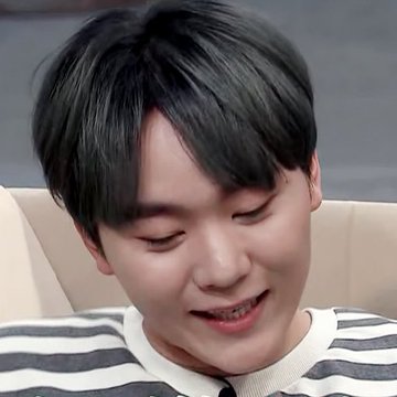 Seungkwan being tiny: a thread to make you smile
