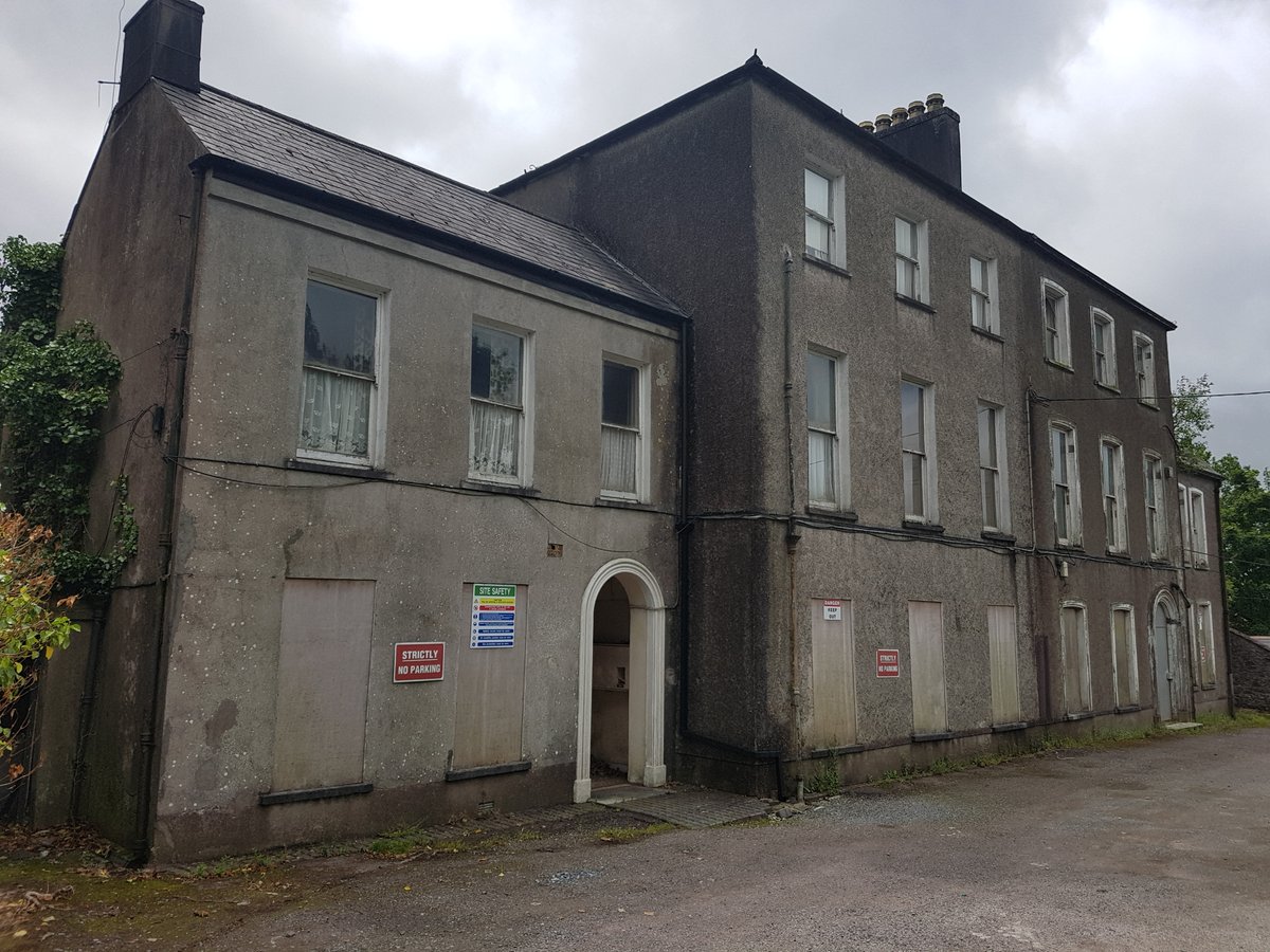 these were some houses in their time! so crazy to see them decaydated 1840, on derelict list since 2018,  @googlemaps image top left is 2009 & top right is 2019 see Buildings of Ireland site  https://bit.ly/324hX7i No.147, 148  #Regeneration  #Respect  #HousingForAll  #Cork