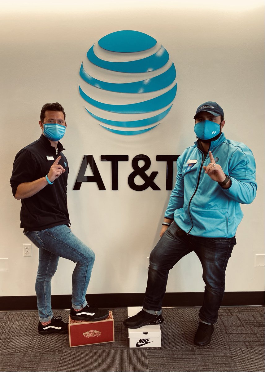 I challenged my team in September to be a leader in SalesForce leads at launch. The North Canton store delivered! #1 in the East Region and #2 nationally in total leads! Awesome job Ray and Christian 💪🏼 #NewKicks #TeamSMAC #unstOHPAble #Salesforce #Vans #NikeAirMax270 #LifeAtATT