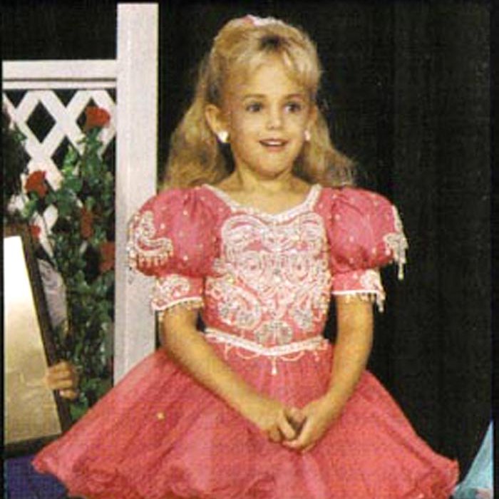 La pequeña ganó varios títulos, incluyendo America’s Royal Miss, Colorado State All-Star Kids Cover Girl, Little Miss Charlevoix Michigan, Little Miss Colorado, Little Miss Merry Christmas, Little Miss Sunburst y National Tiny Miss Beauty.