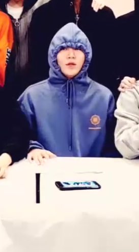 Seungkwan being tiny: a thread to make you smile