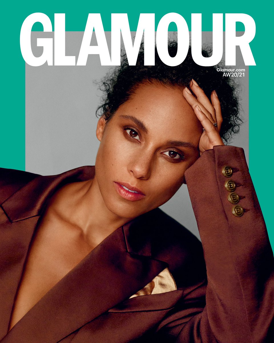 aliciakeys's tweet photo. The many sides of Alicia💙❤️🤎
Which side best represents you today? 1, 2 or 3? What word would you use to define your mood? https://t.co/mYZV7SlcUg