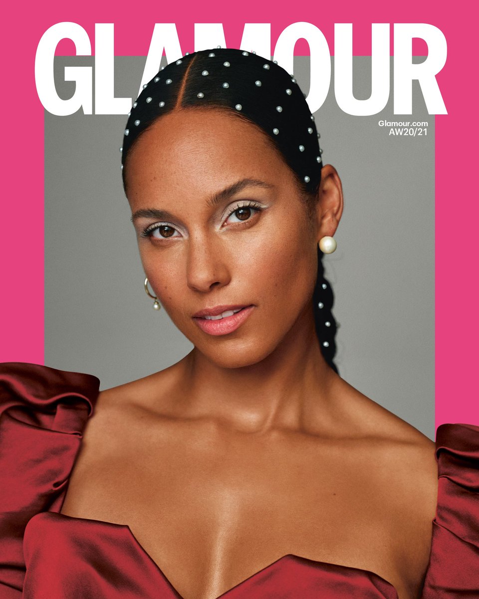 aliciakeys's tweet photo. The many sides of Alicia💙❤️🤎
Which side best represents you today? 1, 2 or 3? What word would you use to define your mood? https://t.co/mYZV7SlcUg