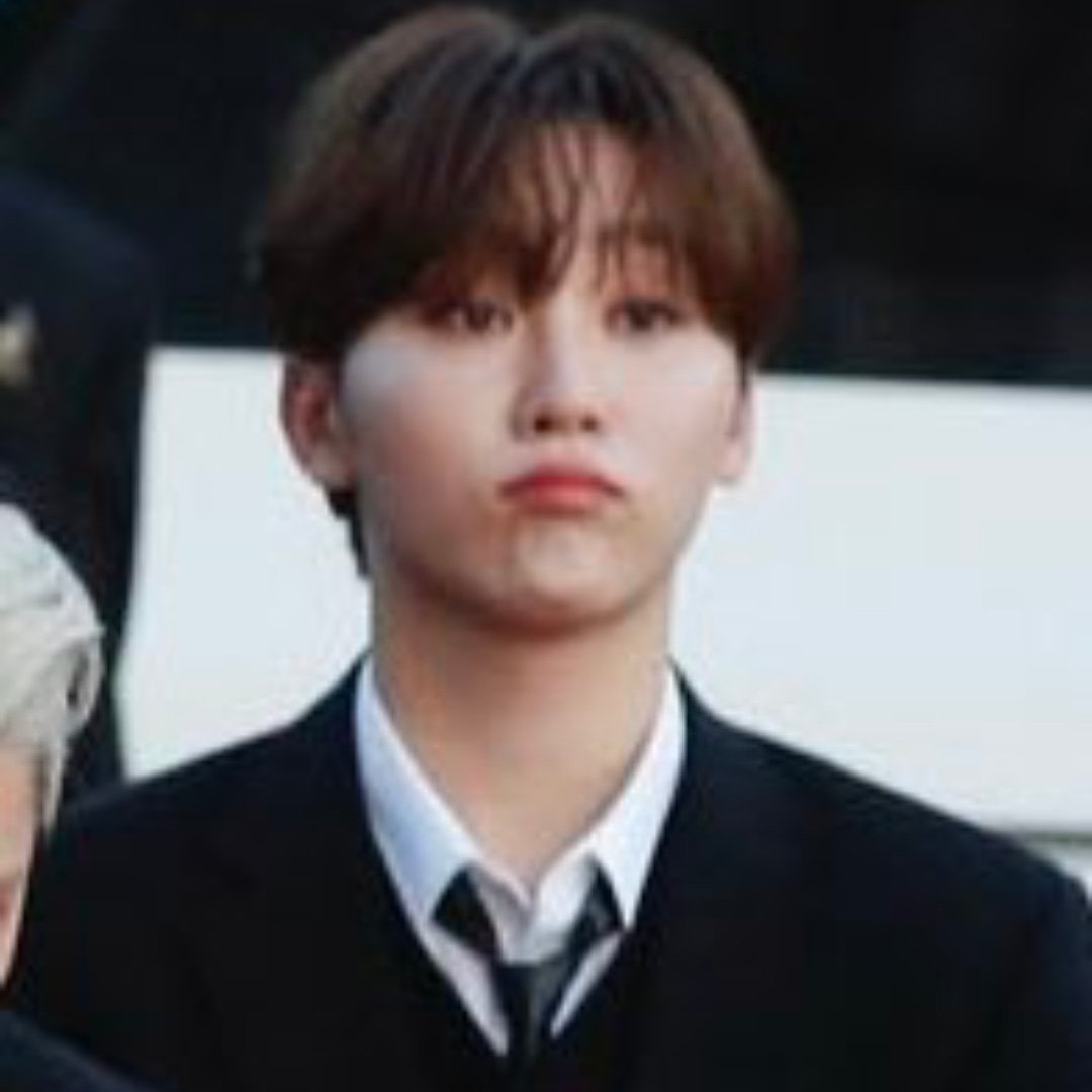 Seungkwan being tiny: a thread to make you smile