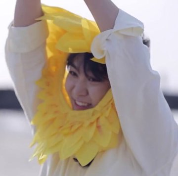 Seungkwan being tiny: a thread to make you smile