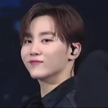 Seungkwan being tiny: a thread to make you smile