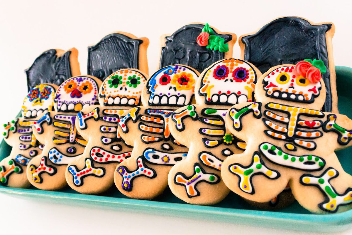 MB_Occasions's tweet photo. Felix Dis de Los Muertos - Day of the Dead
.
#mboccasions
.
#Allsoulsday #sugarskulls #diadelosmuertos #sugarcookies #customcookies #cookieideas #handmade #homemade https://t.co/7kkY9H3npM