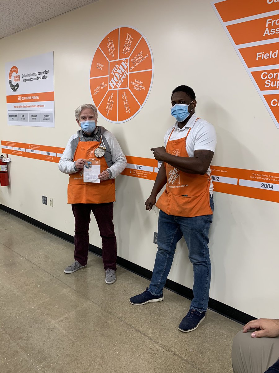 HomeOakbrook's tweet photo. ⭐️ Specialty shoutout!!! ⭐️ Amazing job to kitchen designer  John for closing 44k in sales over the weekend. Thank you 😊 #shoutoutthosesales #smileunderyourmask @cindysasm @sroberson76 https://t.co/8RUztYxIwg