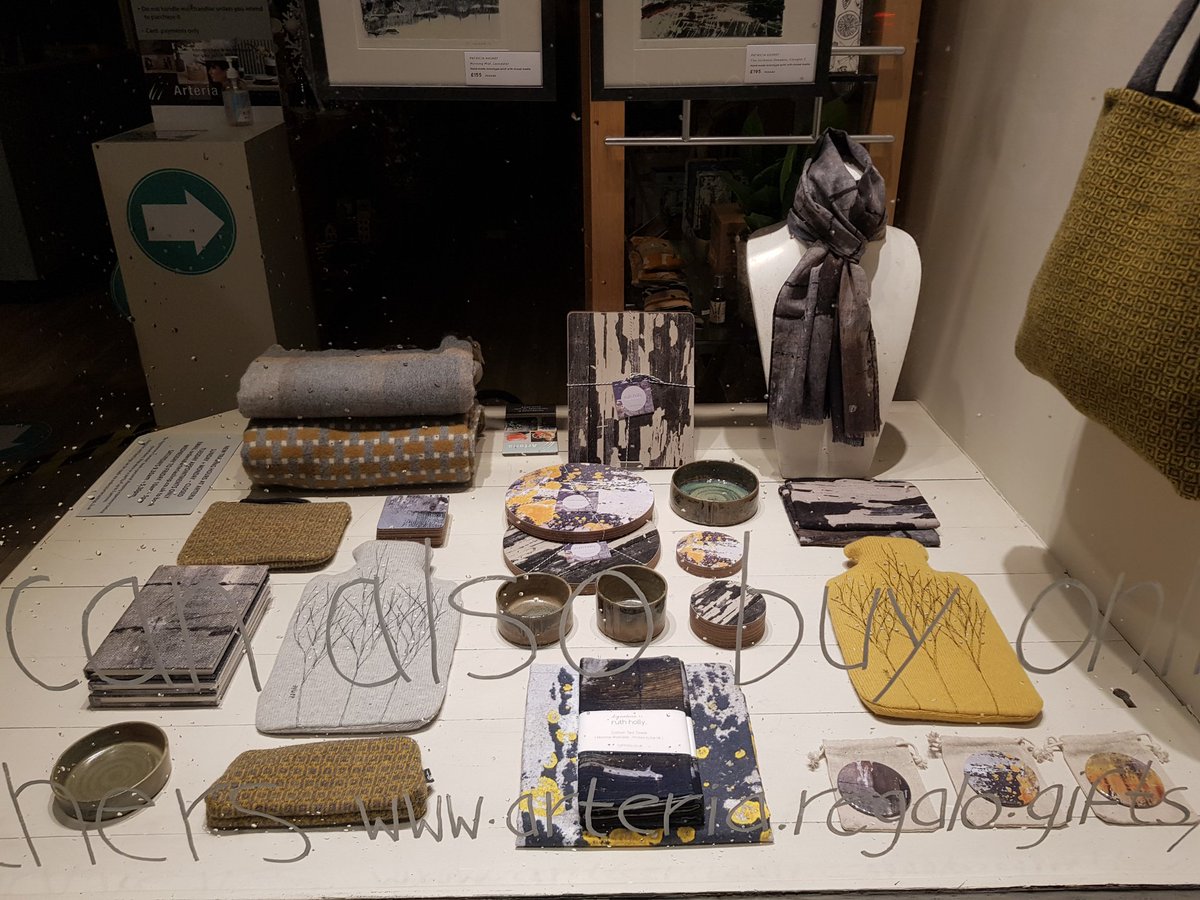 arteriashop's tweet photo. Night time photos of our window display inspired by the works of Patricia Haskey. Her collection captures the beauty of Lancaster under lamp light. 

Also featured are ceramics by Rae Tribbick, accessories by Janie Knitted Textiles + printed homewares + scarves by Ruth Holly
🖤 https://t.co/5tvuUKVUKf