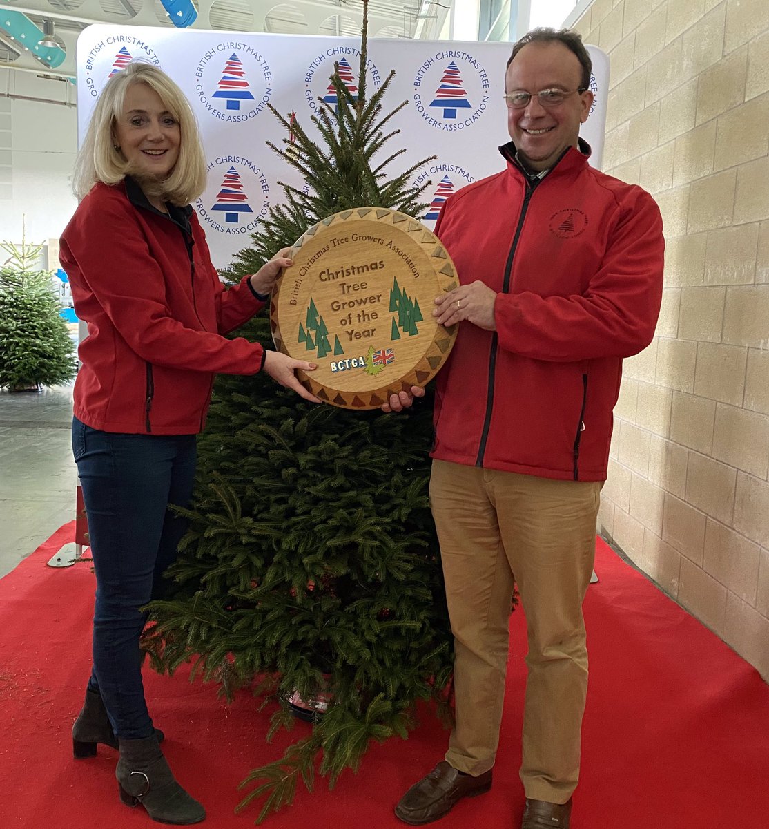 YorkXmasTrees's tweet photo. 🏆A memorable day picking up our trophy for the Champion #ChristmasTree Grower of the Year. We are very proud to be the first grower in Yorkshire - in fact the whole of the North of England - to receive this magnificent award which took two of us to lift!! @BCTGA #KeepItReal https://t.co/2slyRq27yU