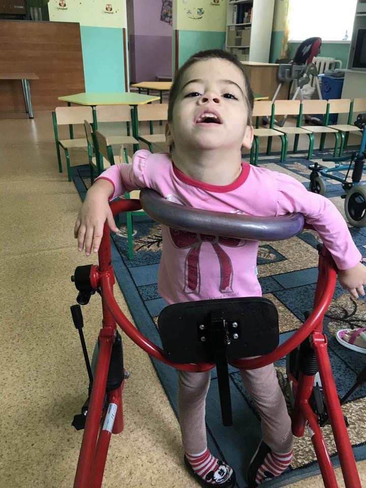 CreatingaFamily's tweet image. RT @ReecesRainbow: Sweety pie #Alyssa needs a family. 
I hope a mommy and daddy will see her soon. She has the best smile. reecesrainbow.org/134580/alyssa?… #macc2020