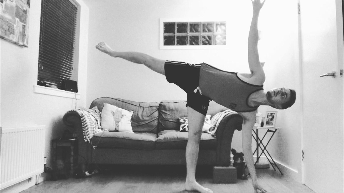 AttitudeFitUK's tweet image. Ardha Chandrasana or Half Moon Pose 🌙 bit of Monday night self practice.
•
  #selfpractice #yogi #workinprogress