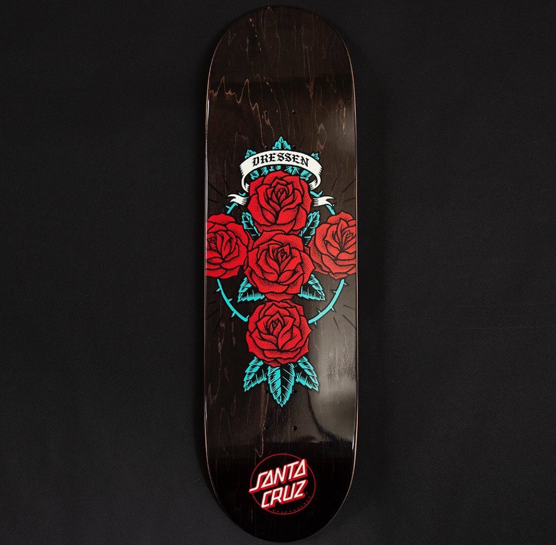 nhsskatedirect's tweet photo. 👉 @ericdressen @santacruzskateboards 
‘Rose Cross’ PowerPly* Deck is 9 inches wide and 32.15 inches in length with a 14.25 wheelbase. Featuring Art by @yaiagift 
OUT NOW! 🔥🖥
*patent pending https://t.co/K5XAPk2ZoV