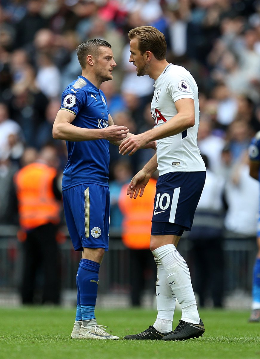 Squawka's tweet photo. Jamie Vardy and Harry Kane have made exactly the same number of Premier League appearances:

Games: 217-217
Goals: 110-149
Assists: 30-28
Player of the Month: 4-6
Player of the Season: 1-0
Golden Boots: 1-2
Titles: 1-0

Two of the best around. https://t.co/hPVgT6Xhl0