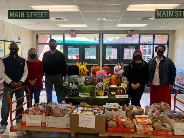 We have the most awesome school Partners! Thank you <a href="/NewtonFederal/">Newton Federal</a> for your generous donation to our food pantry!! We <a href="/SSE_NEWTON/">SSE_NEWTON</a> are thankful! I can not WAIT to share the surprise gift you gave to our fabulous teachers!!