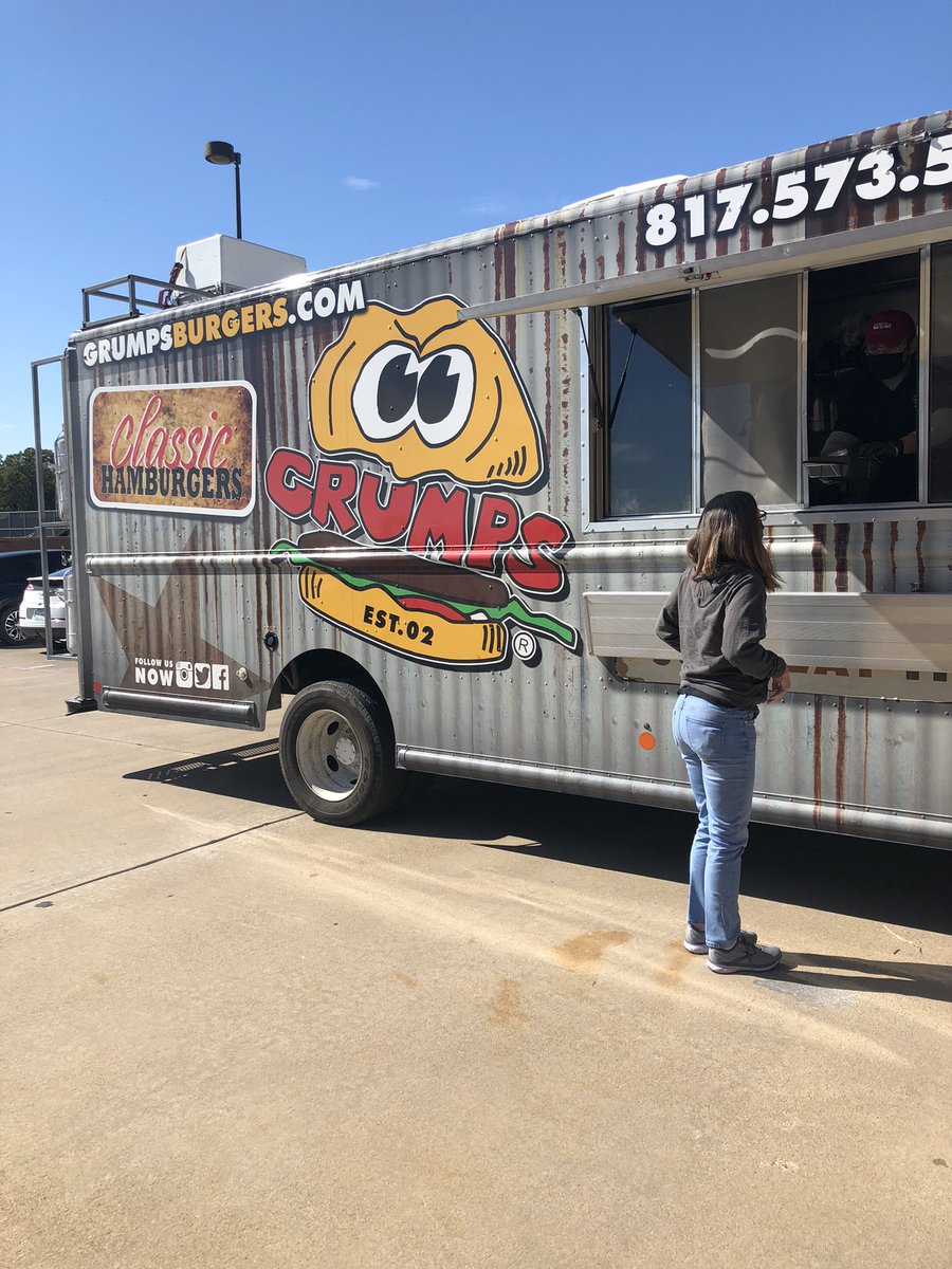 Crystal64496833's tweet photo. Thanks @PTO_ActonMS for treating us to Grumps today during our Staff Workday! https://t.co/tz3n7VG1Wp