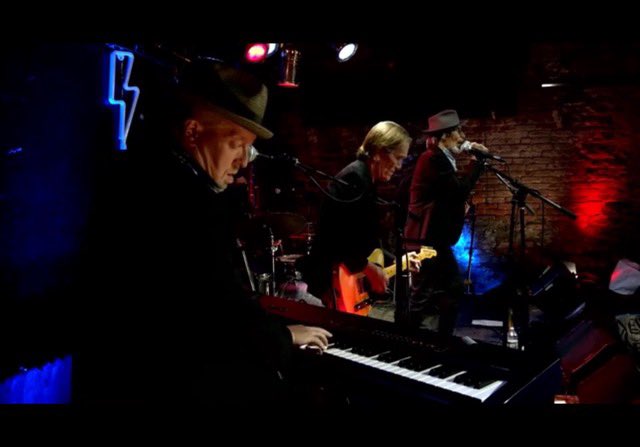 GEandLeRoy's tweet photo. Thanks to everyone who tuned into our @Veeps show. It’s available to re-watch through Nov 14! Check it out: https://t.co/YTMIV2eEtr #musicmonday https://t.co/TxJ1iZBBbw