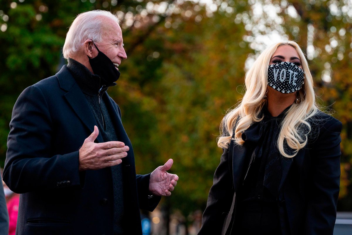 gagaimages's tweet photo. UHQ: Lady Gaga &amp; Joe Biden in Pittsburgh. https://t.co/I9OhuTZGW4