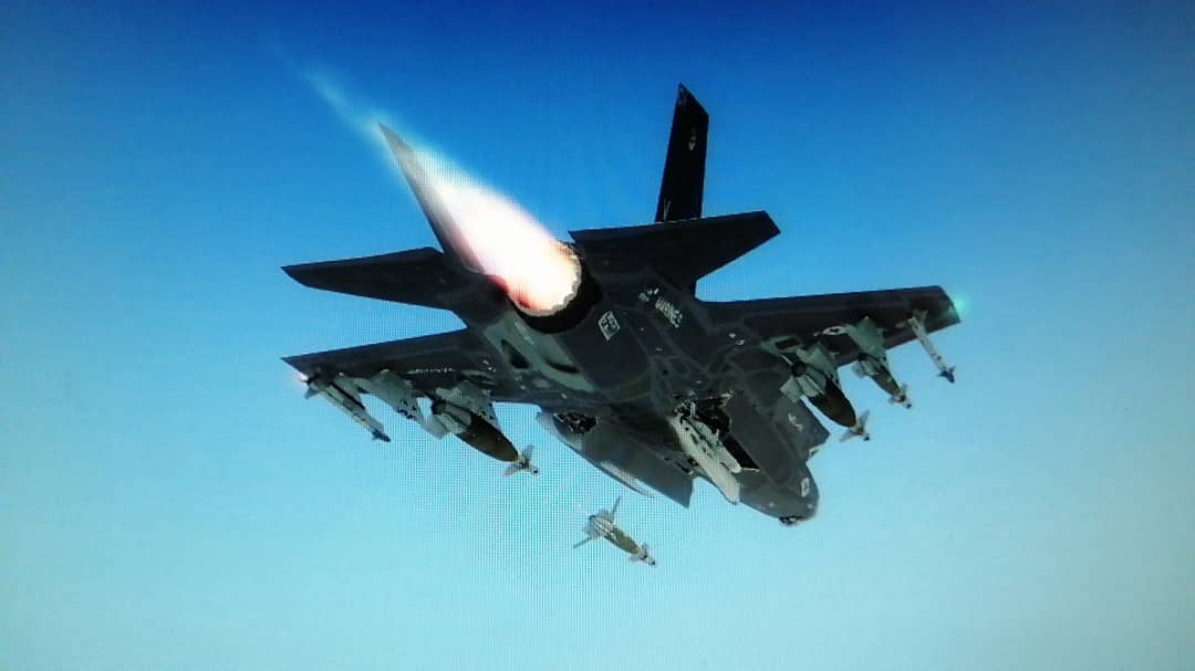 FLOANVirtual's tweet photo. #F35BCombatReady ✈⚔ Vuelo de nuestra #NovenaEscuadrillaVirtual 🇪🇸 en #MCASBeaufort (#KNBC &amp; #SouthCarolina 🇺🇸), donde nuestros pilotos se adiestran en el vuelo en #IVAOUSA 🇺🇸 con el #LockheedMartin #F35B #LightningII ✈ https://t.co/uRG0ndVO5h https://t.co/ip4wHJQtUr