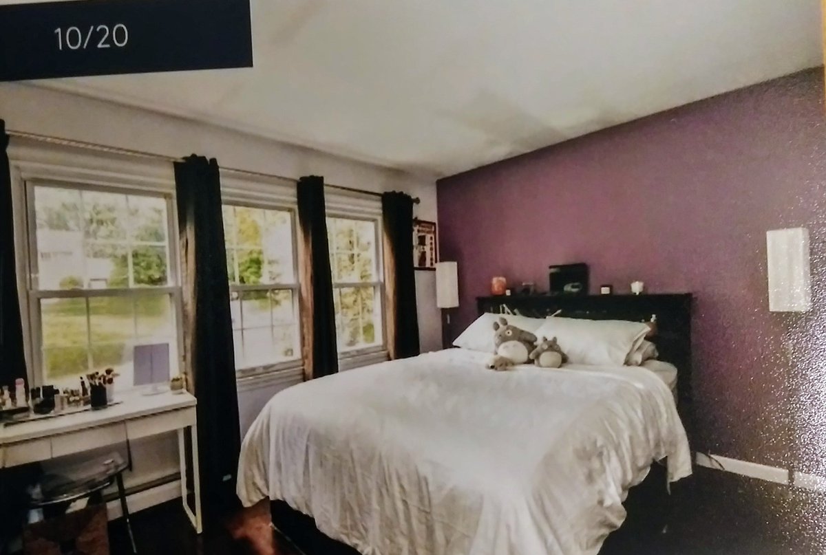 MissBostonTI's tweet photo. #TracyJordan #InvitedEstateSales sold $215 of Furniture from my entire house. The rest she "donates" (she refuses to give a receipt) or throws in a dumpster. Her contract guarantees "the best possible price for your items." https://t.co/L4aW7MkNsj
