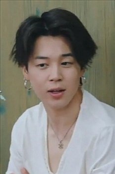 jiminmochipower's tweet photo. Yes they are the same person.
Craziest duality in the industry.
#JIMIN https://t.co/A8AVswQgcC