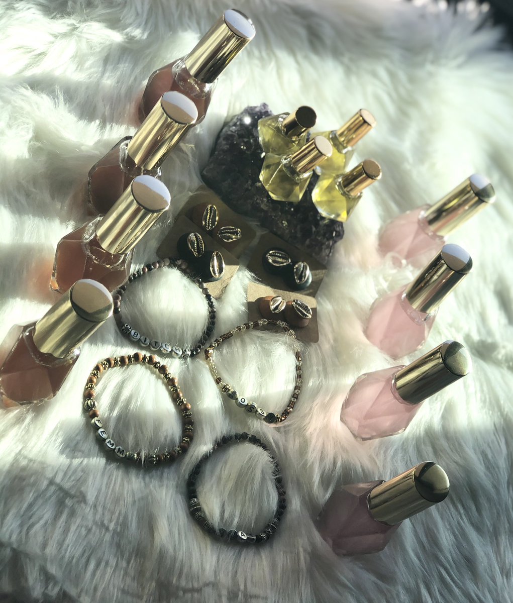 prettyshenans's tweet photo. Surprise!✨ Each piece in our fall collection is made with love and magic. Small batches. Limited quantities. There are only 4 of everything. Enjoy &amp; don’t forget to lean into your power! 

https://t.co/cTakmwhQFP https://t.co/U9F3hb4d45