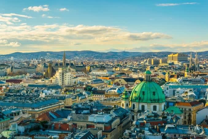 gfabianmedina's tweet photo. ❗️Después de los lamentables ataques ocurridos en Francia🇫🇷, desde México🇲🇽 compartimos la pena del pueblo austriaco🇦🇹 por el reciente atentado terrorista en su capital, Viena. 📌Como amantes de la paz y la seguridad internacionales, nos oponemos a todo tipo de violencia.🕊❗️ https://t.co/rcqiRB4wIl