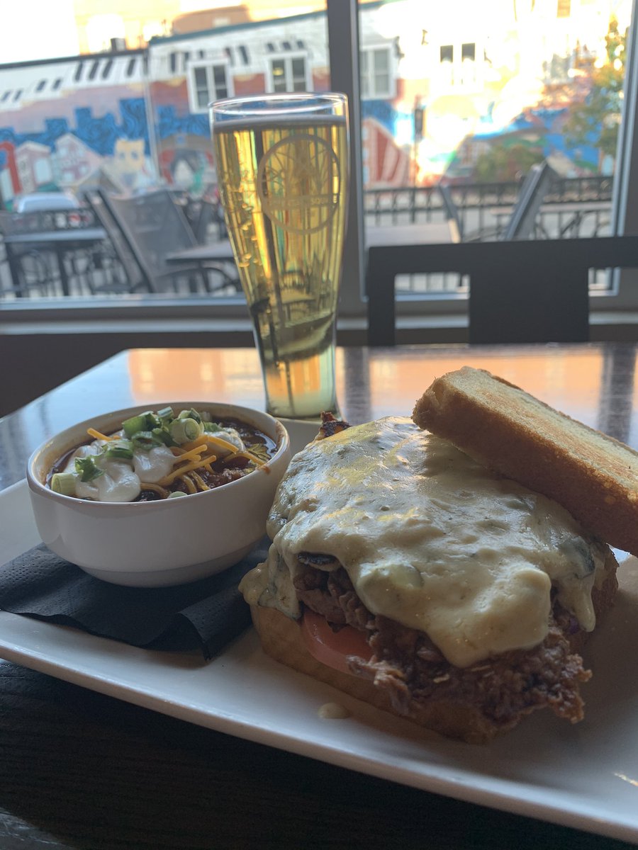 PINT ROOM'S NEW HOUSEMADE CHILI!!!! 👀

OUR CHEF CREATED THE SOUTHERN STEAK SANDWICH TO MAKE YOUR MOUTH WATER!! WE PAIRED THEM TOGETHER FOR YOUR VIEWING PLEASURE! 

Southern Steak Sandwich

Chicken Fried Steak + Potato Pancake + Green Chili Gravy + Onion + Tomato + Texas Toast
