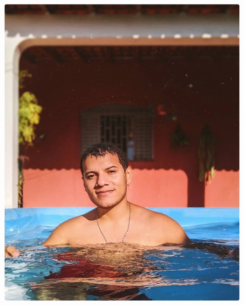 twilltterr's tweet photo. O mundo muda e isso não dói
Talvez goste de ser diferente...
•
#mondaymood #pooltime #selftime #springtime #tanning #tezzaapp #snapseed https://t.co/FlFJDRcxW8