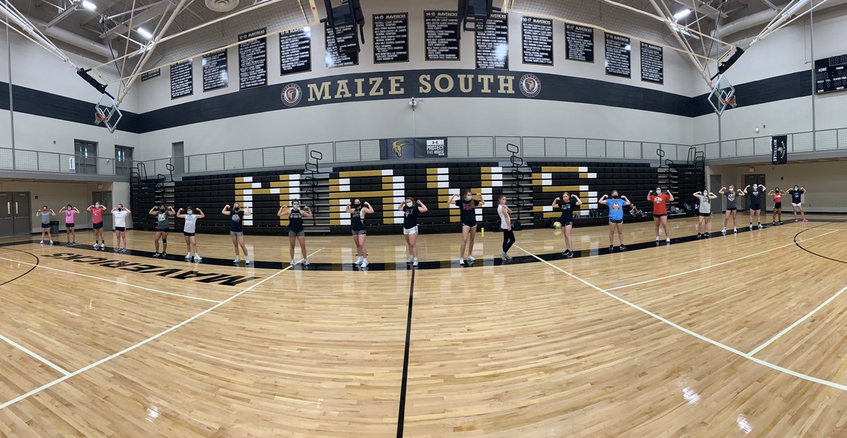 LadyMavHoops's tweet photo. Great day of WORK together! 13 Days until we are officially back 🏀💪 https://t.co/MjfgDM2eT8
