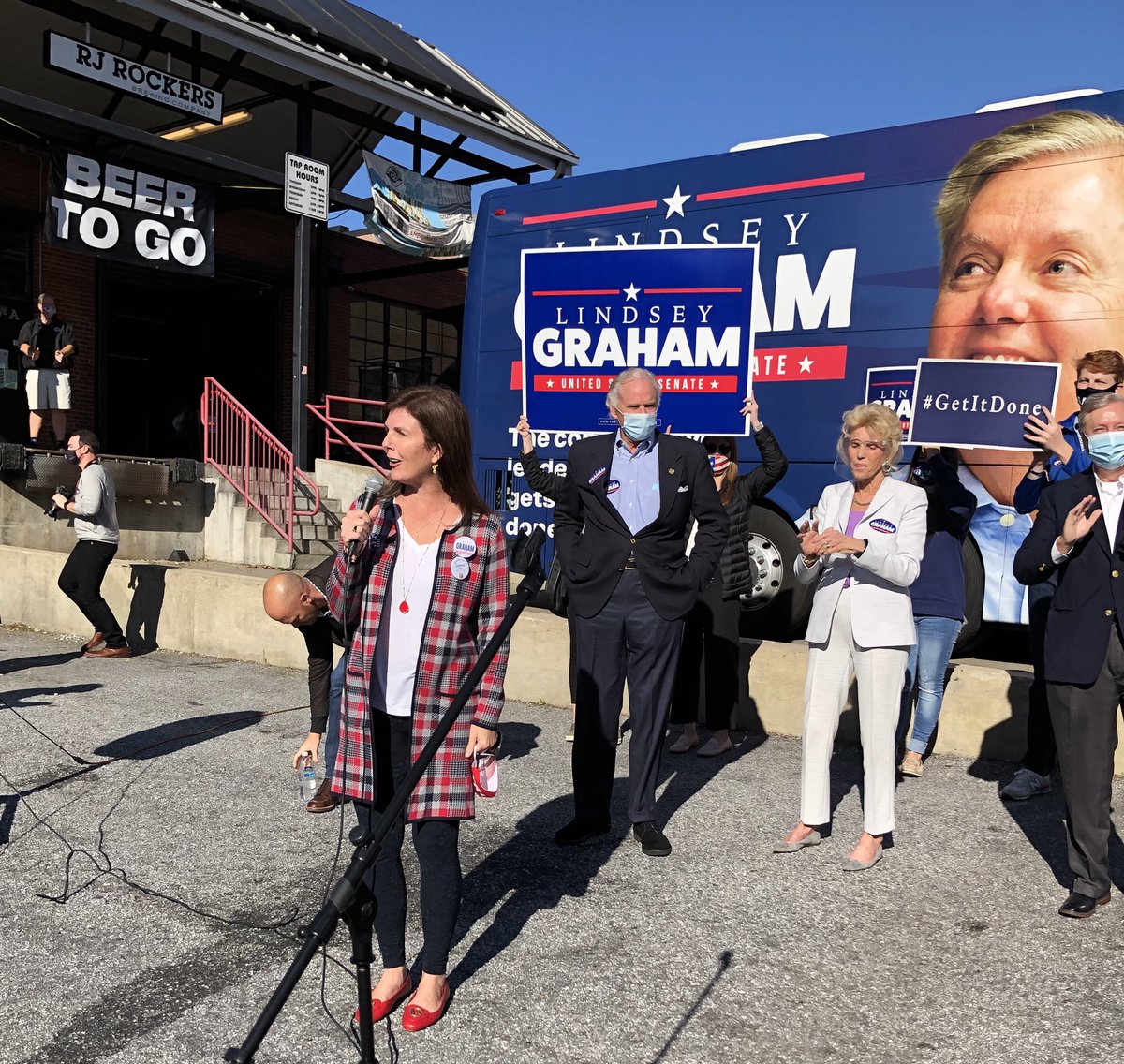 PamelaEvette's tweet photo. #ElectionDay is tomorrow and it’s more important than ever to re-elect @realDonaldTrump &amp; @LindseyGrahamSC — leaders who are committed to law &amp; order, securing our freedoms and keeping socialism out. If you value life, vote to protect it &amp; vote red tomorrow. #vote2020 #trump2020 https://t.co/ldmlkJUMHq