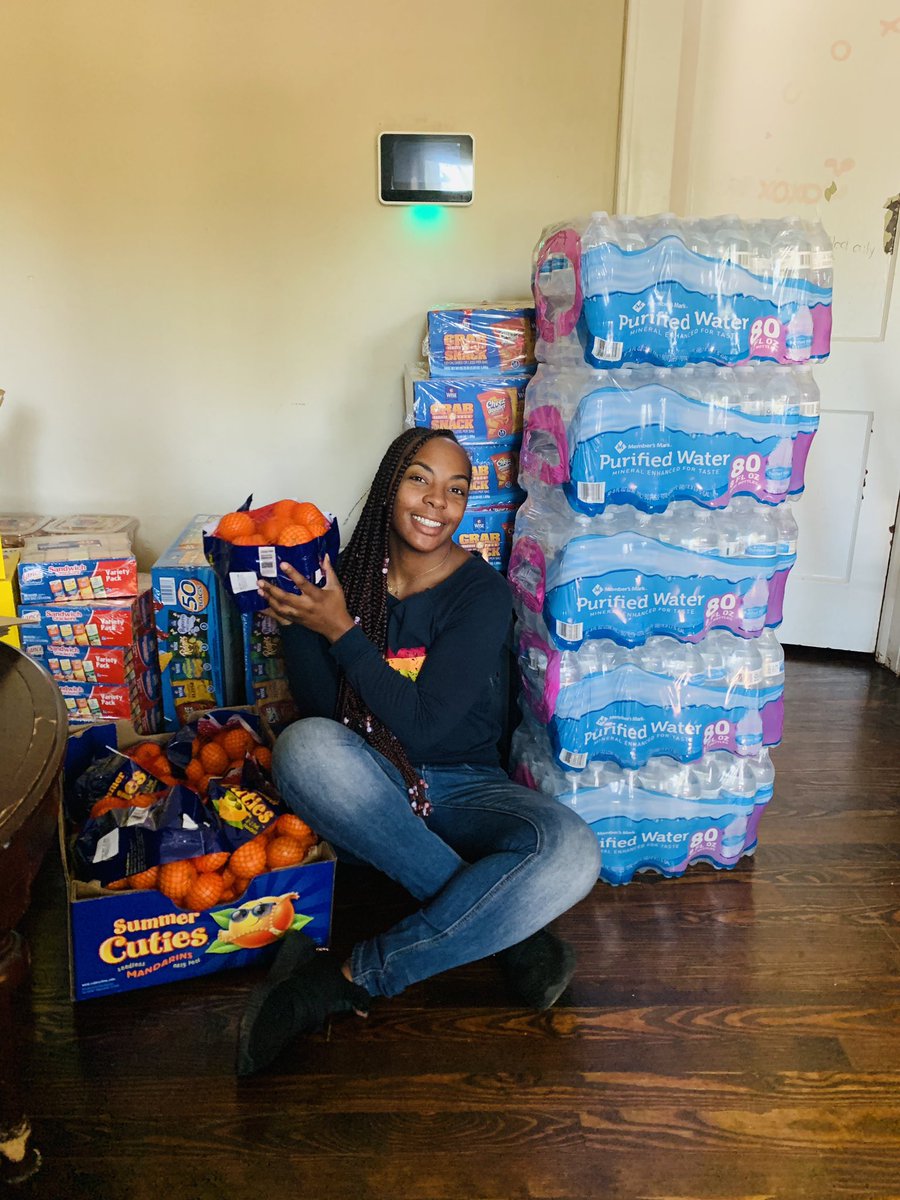 UrFavLady's tweet photo. @common #stayinlinevote
We’re giving away 1,000 snack bags to voters in DeKalb County, GA. Help us reach our goal by donating at the link below. Thanks for your support!!!
https://t.co/XsEjU6tDT3
❤️❤️❤️ https://t.co/oSPf91OQCI