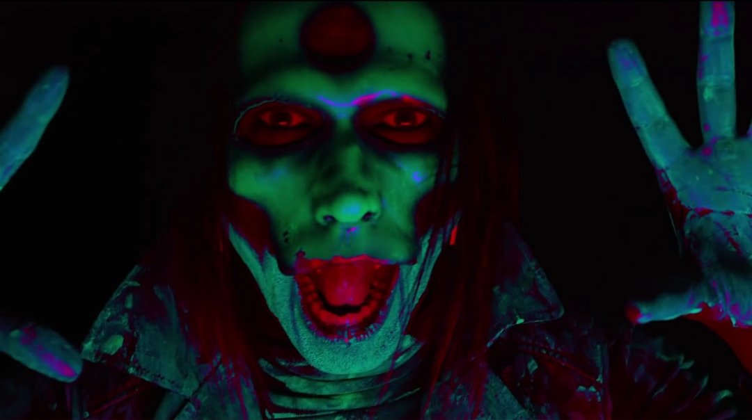 13Ellefson's tweet photo. New music video for "Devil Inside" is out! 💚
#wednesday13 #w13 https://t.co/JKowHD8K7L