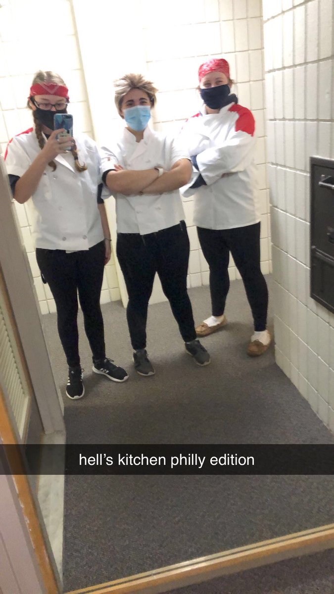 kmy76's tweet photo. @GordonRamsay when you're working in the dining hall at UNH on Halloween its Hell's Kitchen for sure.🔥@uofnh https://t.co/ac4Ehav5ob