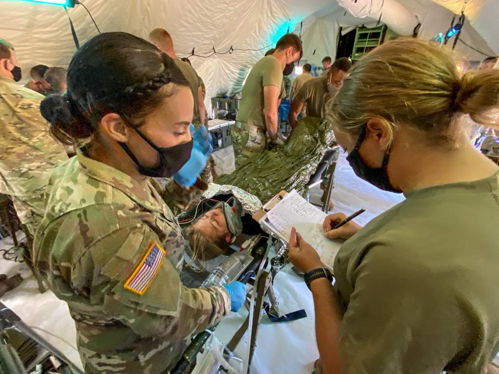 USArmy's tweet photo. Commanders play an integral role in maintaining their unit’s medical readiness. @ArmyMedicine is currently evaluating multiple strategies to improve access to medical readiness services. 

Learn more in this edition of STAND-TO! ➡️ https://t.co/lMmQzhWmSi

#Readiness https://t.co/9Nihph00cn