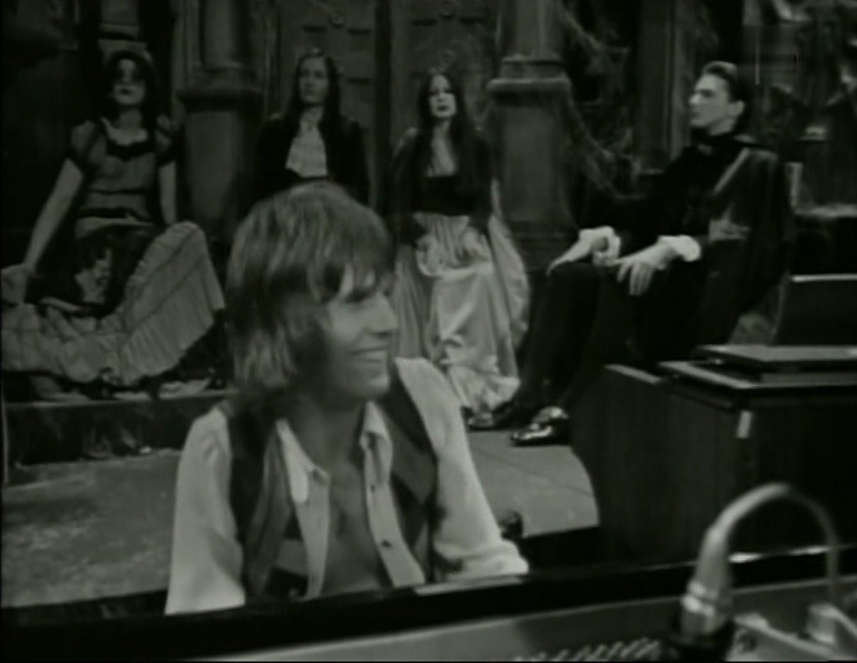 Happy birthday Keith Emerson 