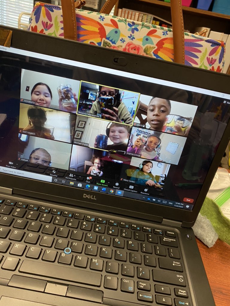 MsManqueros's tweet photo. The best way to end our soil unit is by eating our way through it! #layersofsoil #UltimateLearningExperience @Schwanteach @MabletonES @TeamGrizzle2006 https://t.co/fs5K04TXl6