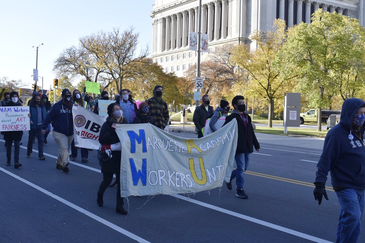 ArchesNews's tweet photo. According to the group forming outside of the Milwaukee County Courthouse on Oct. 27, it’s time to consider how those who are working in our favorite places are being treated. https://t.co/BbYLngb0S2 https://t.co/uUUI2Y1SJQ