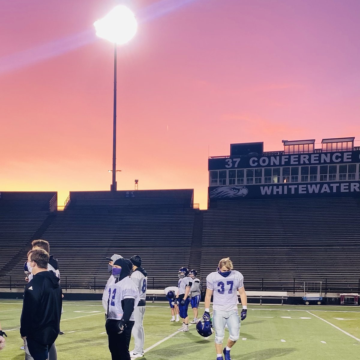 WarhawkFootball's tweet photo. Under the pink sky and the lights at The Perk.

(📷: Dalton Venden)

#d3fb | #PoweredByTradition https://t.co/8O3nWl22LG